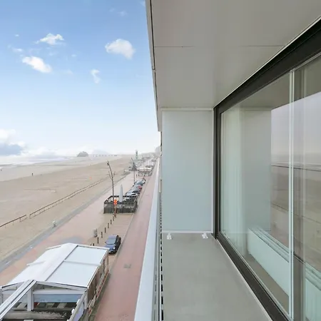 Flat In With Stunning Sea Views Daire